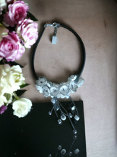 Carica l'immagine nel visualizzatore di Gallery, Platino bouquet