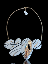 Load image into Gallery viewer, Stones