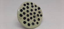 Load image into Gallery viewer, Pois Noir ceramic ring

