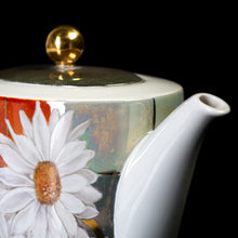 Load image into Gallery viewer, &quot;Daisy&quot; teapot
