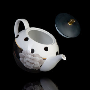 "Camelia" teapot