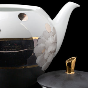 "Camelia" teapot